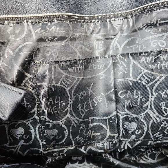 Big Bow Betsy Johnson Purse - Picture 6 of 6